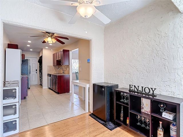 7385 CRESTWOOD DRIVE, Weeki Wachee, FL 34613