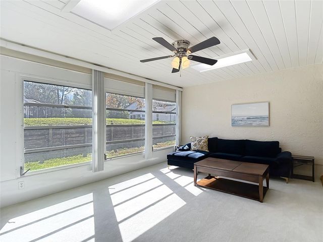 7385 CRESTWOOD DRIVE, Weeki Wachee, FL 34613