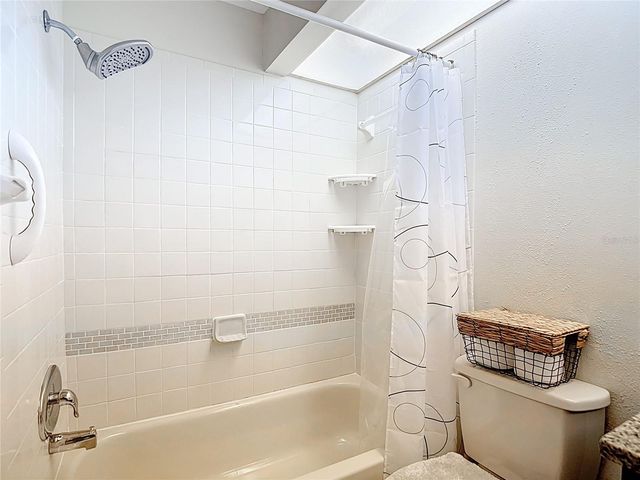 7385 CRESTWOOD DRIVE, Weeki Wachee, FL 34613