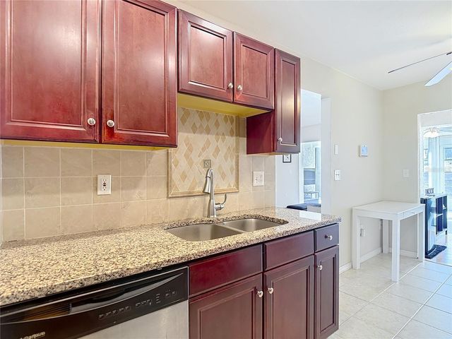 7385 CRESTWOOD DRIVE, Weeki Wachee, FL 34613