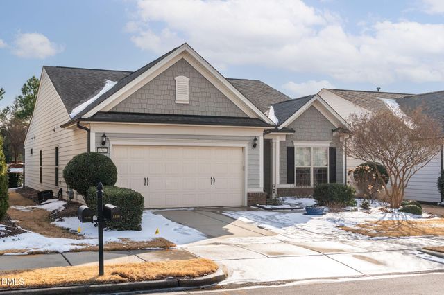 1508 Bloomsbury Manor Drive, Durham, NC 27703