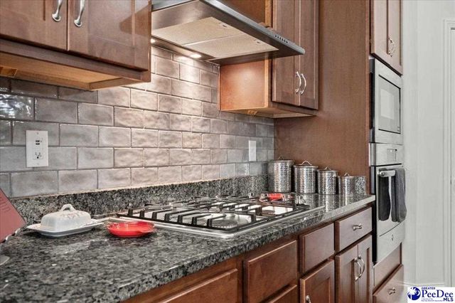 1057 Grove Blvd, Florence, SC 29501