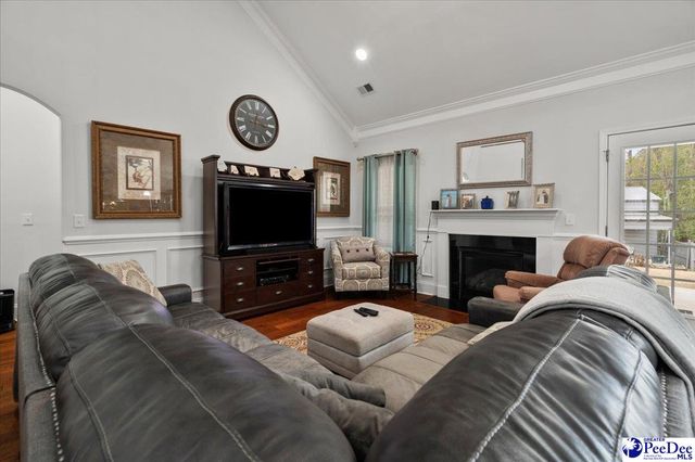 1057 Grove Blvd, Florence, SC 29501