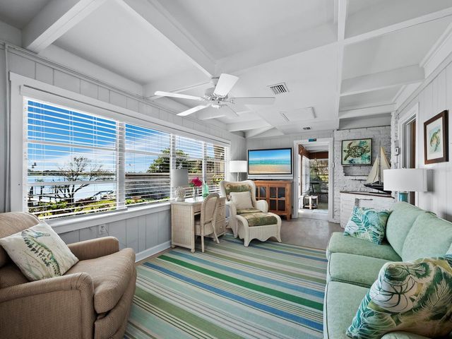 1620 CASEY KEY ROAD, Nokomis, FL 34275