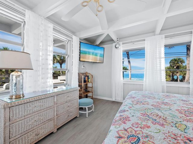 1620 CASEY KEY ROAD, Nokomis, FL 34275