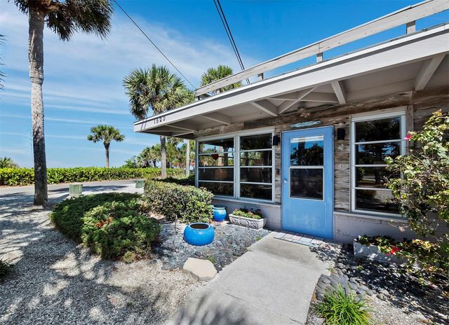 1620 CASEY KEY ROAD, Nokomis, FL 34275