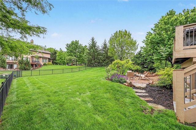 10515 N Michigan Avenue, Kansas City, MO 64155