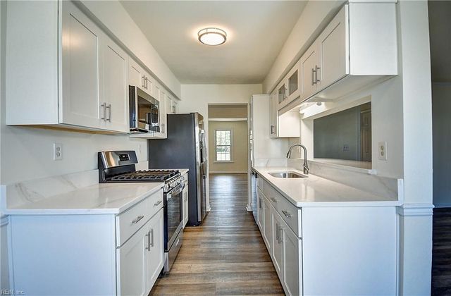 1636 Sword Dancer DR, Virginia Beach, VA 23454
