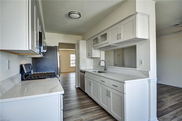 1636 Sword Dancer DR, Virginia Beach, VA 23454