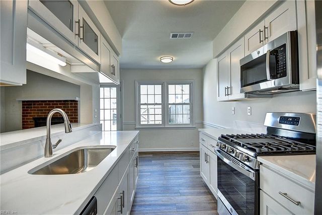 1636 Sword Dancer DR, Virginia Beach, VA 23454