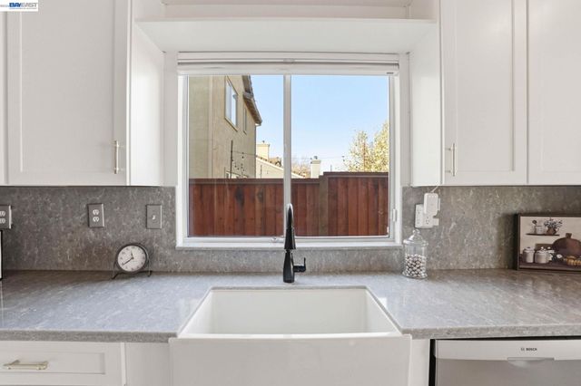 1702 Highland Cir, Fairfield, CA 94534