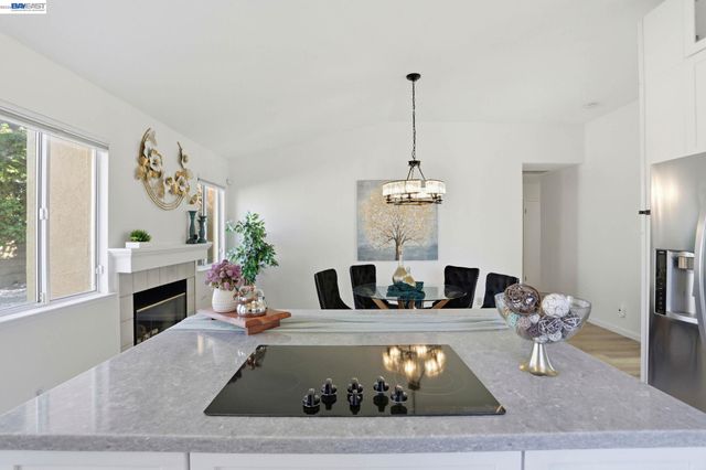 1702 Highland Cir, Fairfield, CA 94534