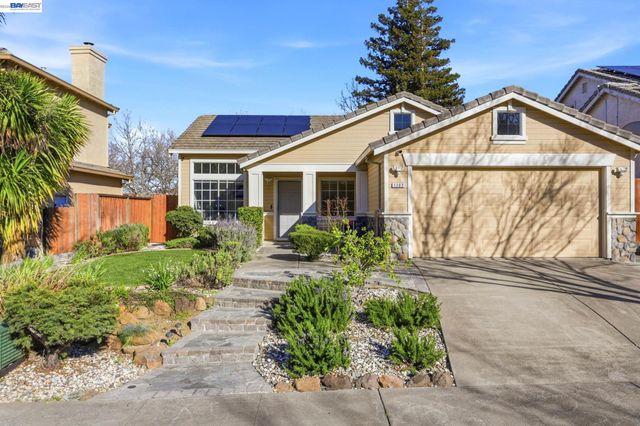 1702 Highland Cir, Fairfield, CA 94534