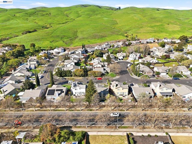 1702 Highland Cir, Fairfield, CA 94534