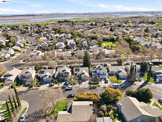 1702 Highland Cir, Fairfield, CA 94534