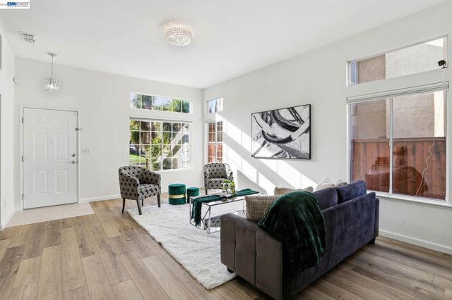 1702 Highland Cir, Fairfield, CA 94534