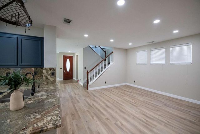 4972 Madamin Way, Sacramento, CA 95835