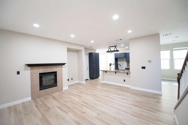 4972 Madamin Way, Sacramento, CA 95835