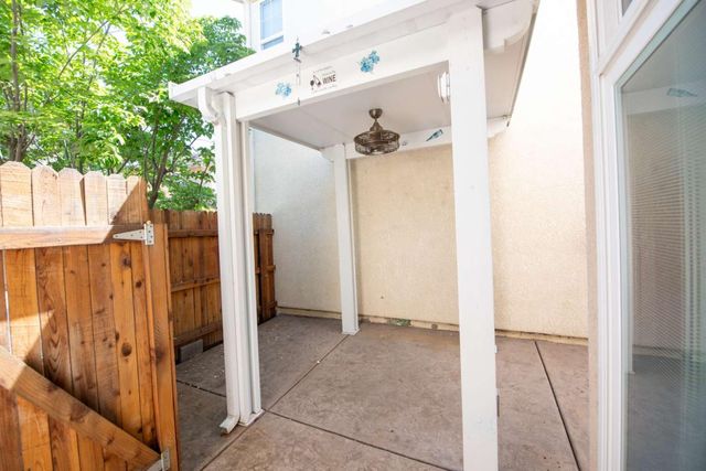 4972 Madamin Way, Sacramento, CA 95835