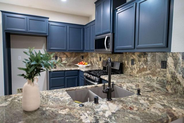 4972 Madamin Way, Sacramento, CA 95835