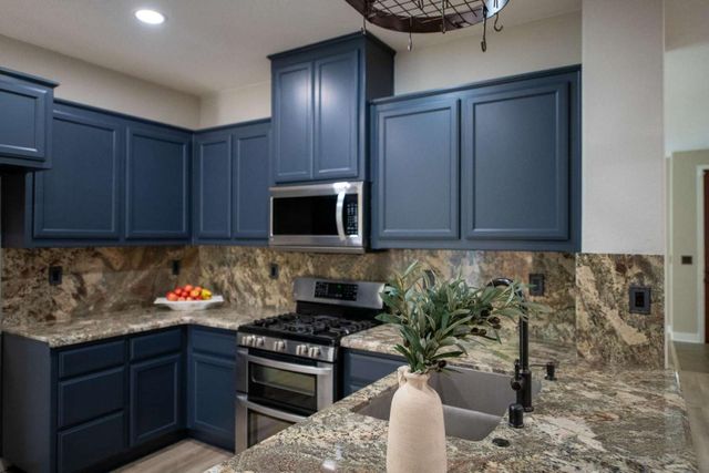 4972 Madamin Way, Sacramento, CA 95835