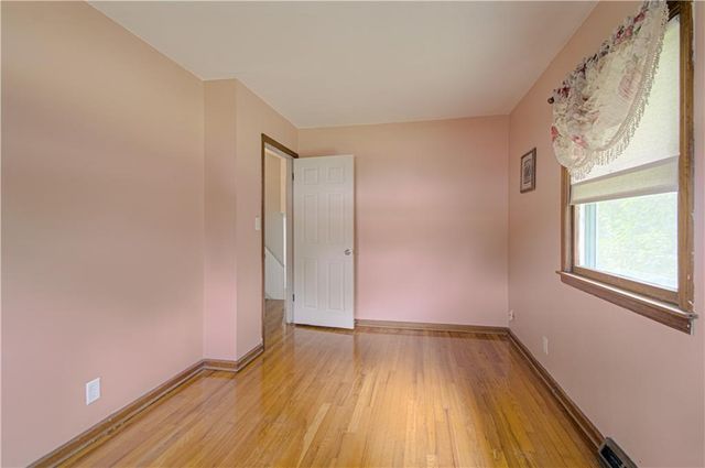 820 S Main Street, Liberty, MO 64068
