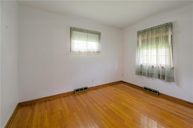 820 S Main Street, Liberty, MO 64068