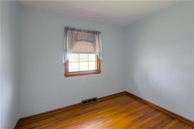 820 S Main Street, Liberty, MO 64068