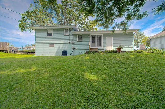 820 S Main Street, Liberty, MO 64068