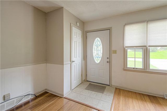 820 S Main Street, Liberty, MO 64068