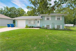 820 S Main Street, Liberty, MO 64068