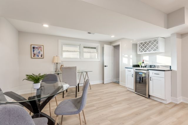 9132 Lincolnwood Drive, Evanston, IL 60203