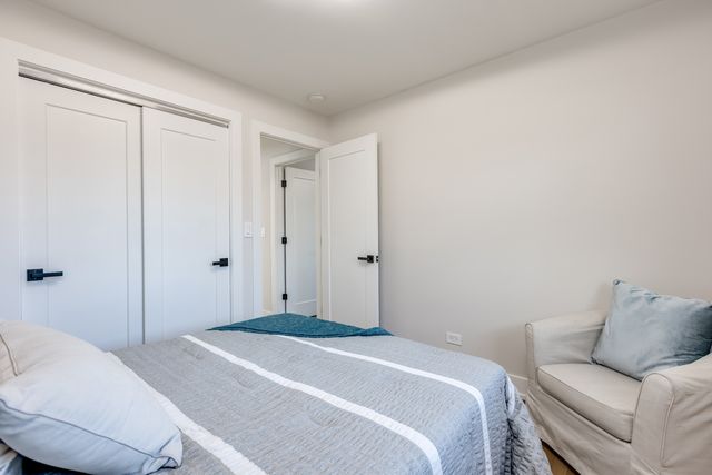 9132 Lincolnwood Drive, Evanston, IL 60203