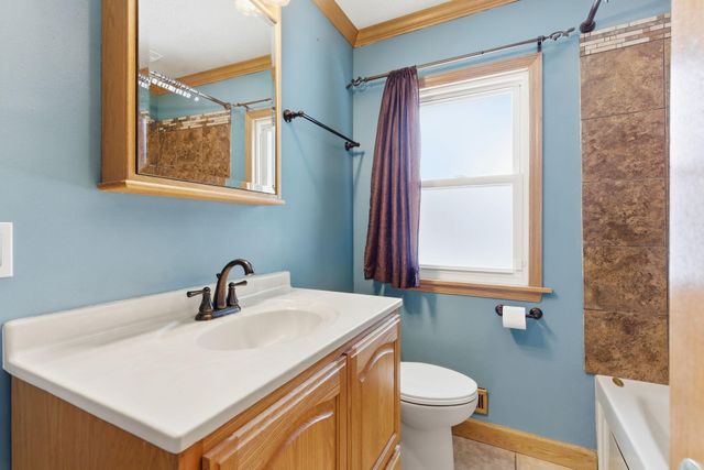 10409 Zion Street NW, Coon Rapids, MN 55433