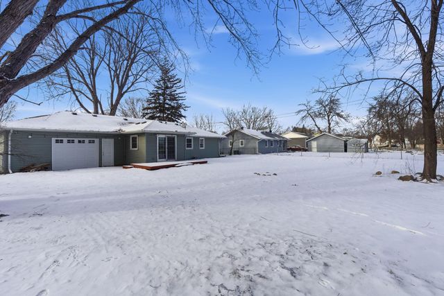 10409 Zion Street NW, Coon Rapids, MN 55433