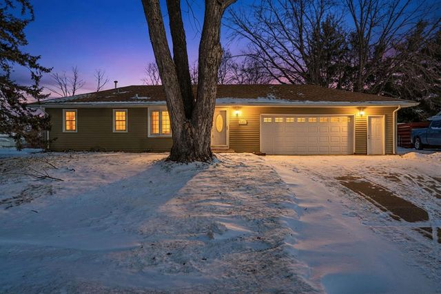 10409 Zion Street NW, Coon Rapids, MN 55433
