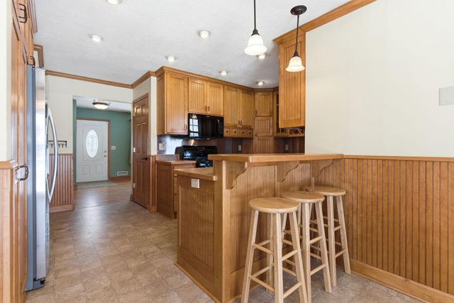 10409 Zion Street NW, Coon Rapids, MN 55433