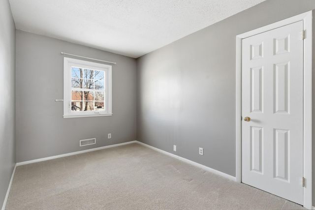 10409 Zion Street NW, Coon Rapids, MN 55433