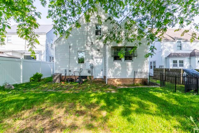 4814 Arlington Avenue, Fort Wayne, IN 46807