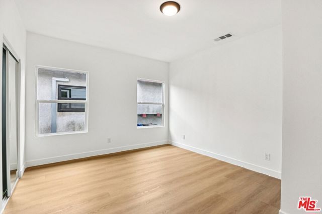 1320 W 51st Place, Los Angeles, CA 90037