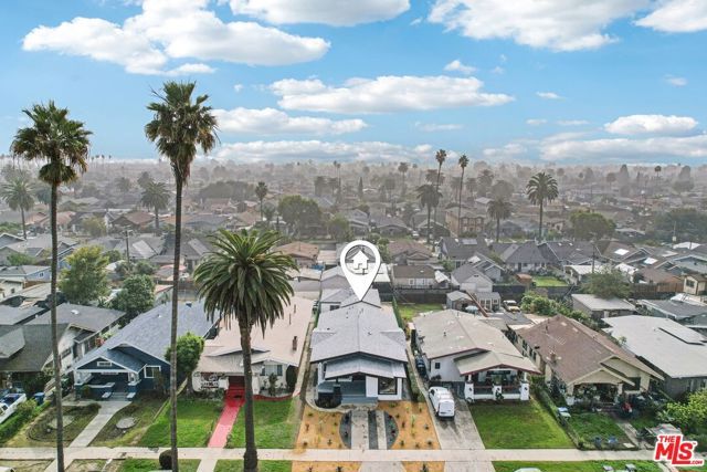 1320 W 51st Place, Los Angeles, CA 90037