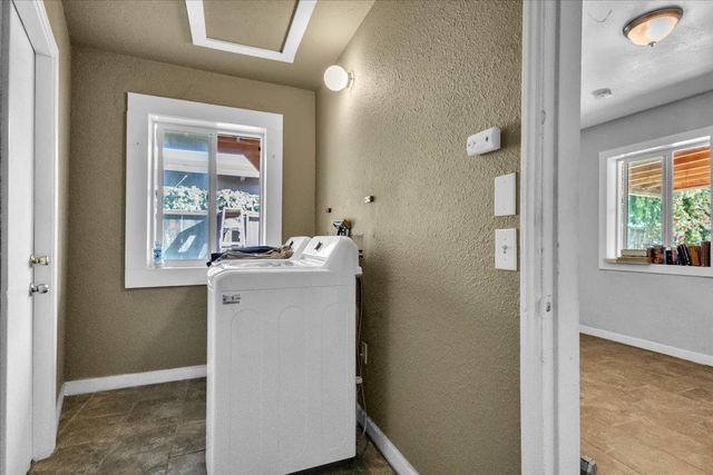 740 S Dawes Ave, Stockton, CA 95215