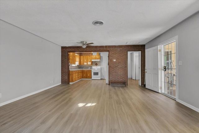 740 S Dawes Ave, Stockton, CA 95215