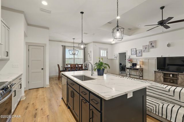 3928 Sandpine Way, Panama City, FL 32404