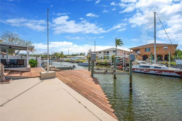 7604 HATTERAS DRIVE, Hudson, FL 34667