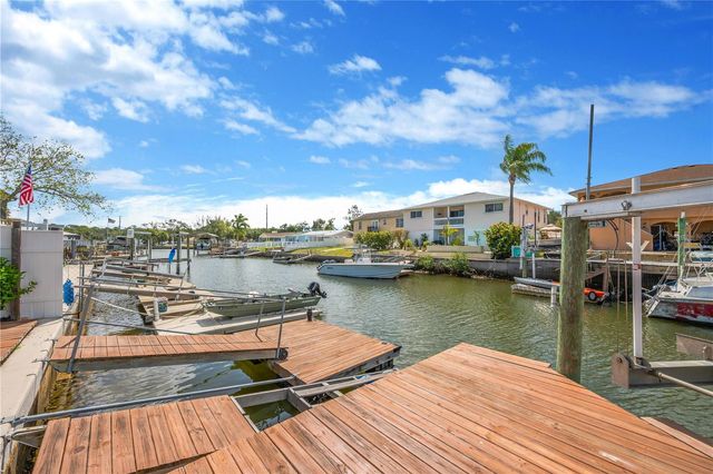 7604 HATTERAS DRIVE, Hudson, FL 34667