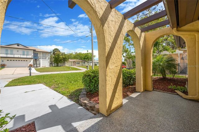 7604 HATTERAS DRIVE, Hudson, FL 34667