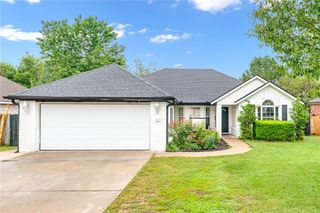 2541 Appleglen, Springdale, AR 72764