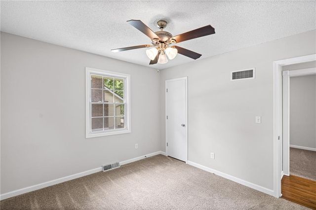 1210 SE 5th Street, Lee's Summit, MO 64063
