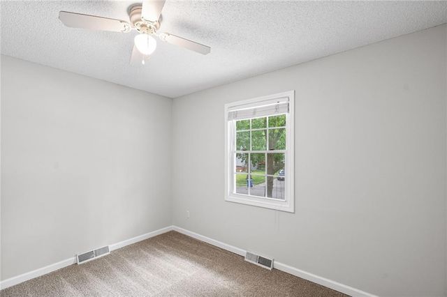 1210 SE 5th Street, Lee's Summit, MO 64063